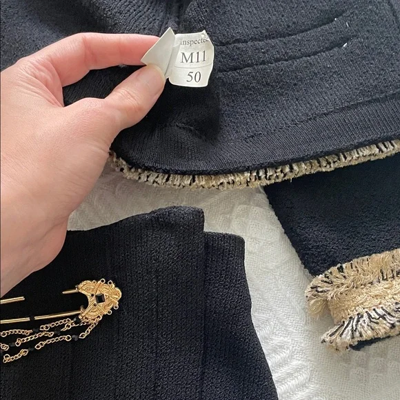 St. John Tweed Knit Jacket Gold Black - Picture 14 of 16